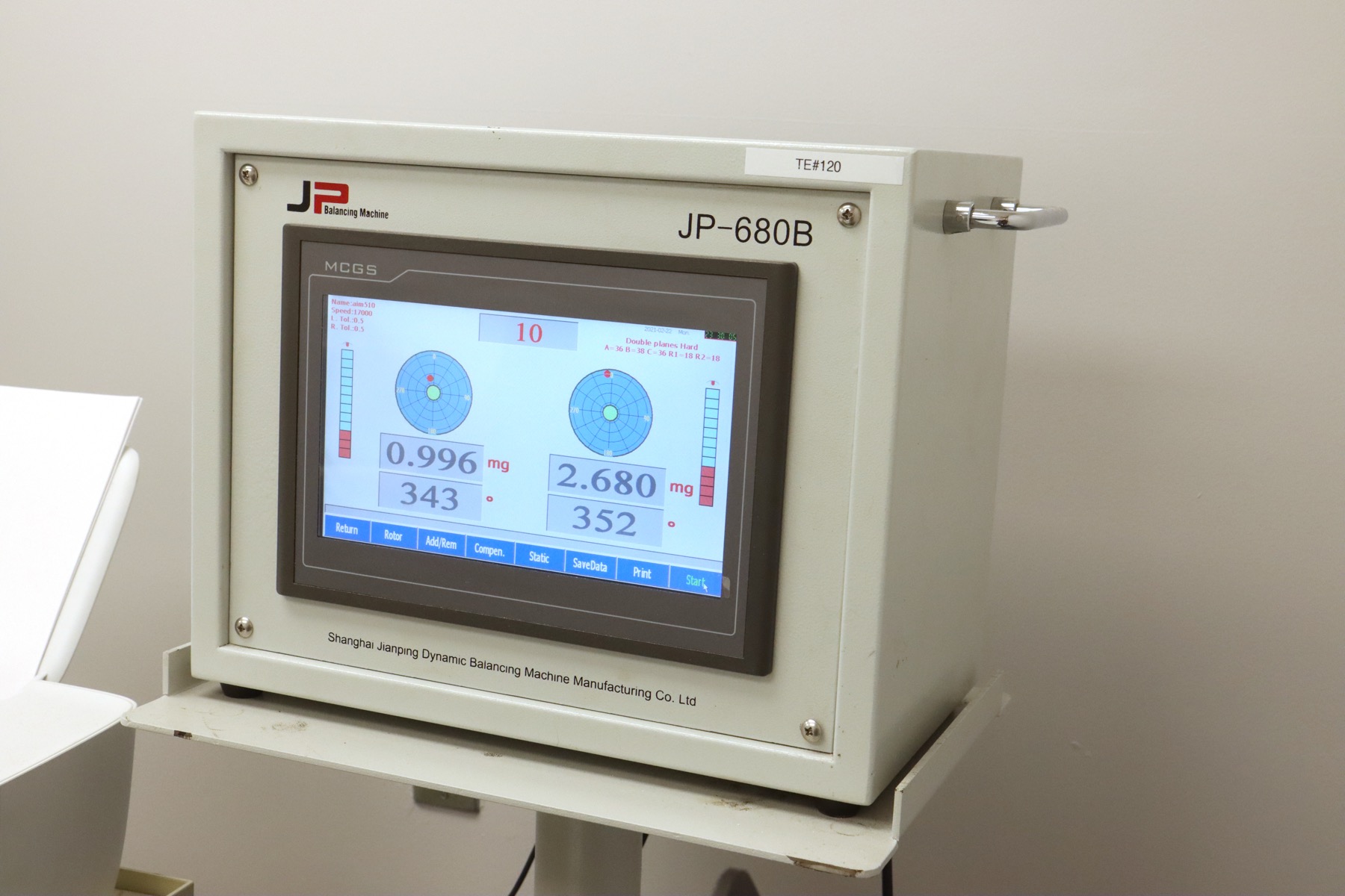 JP-680B dynamic balancing machine in use at Sunshine Air Repairs