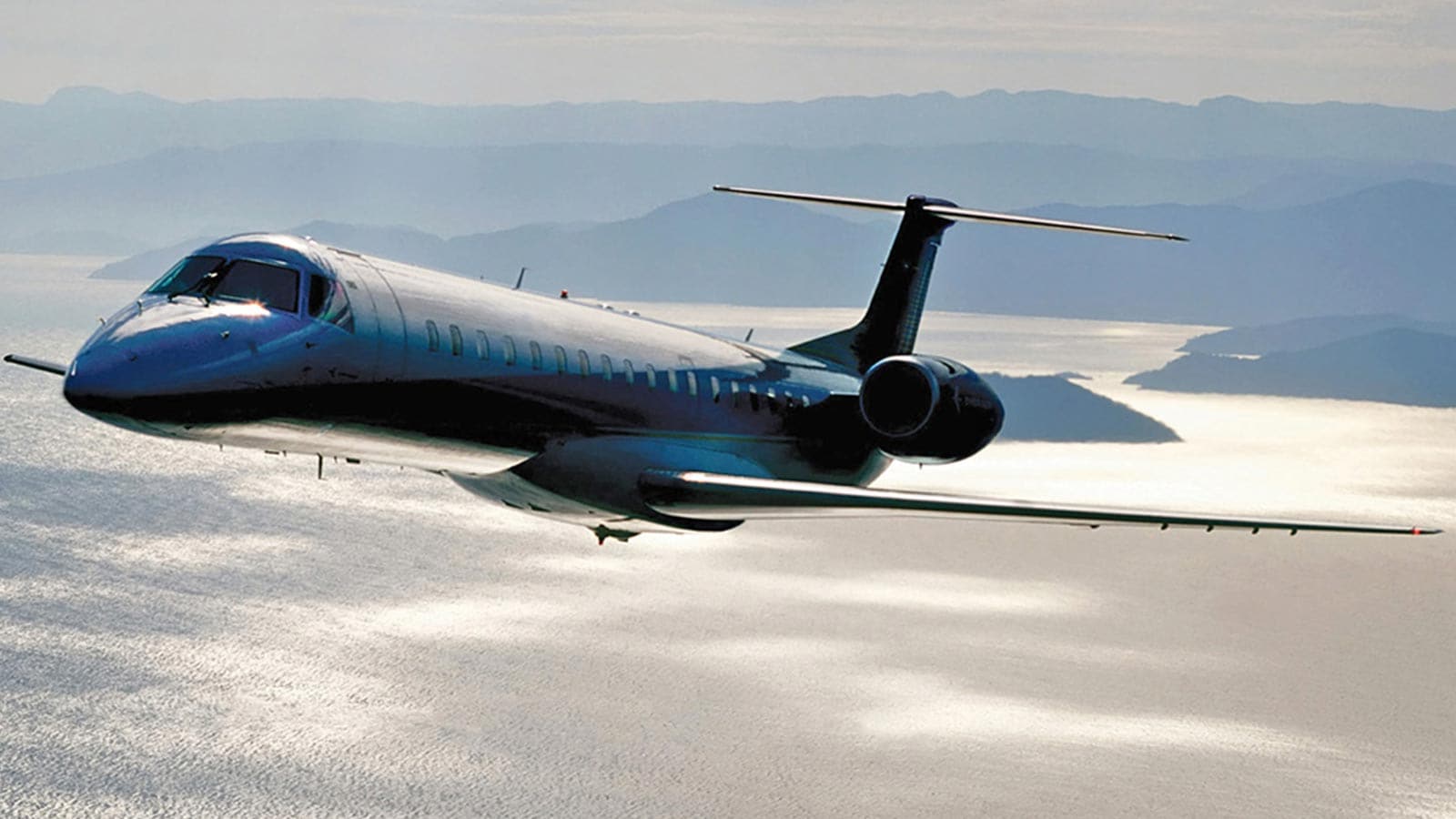 Embraer ERJ 145 regional jet in flight
